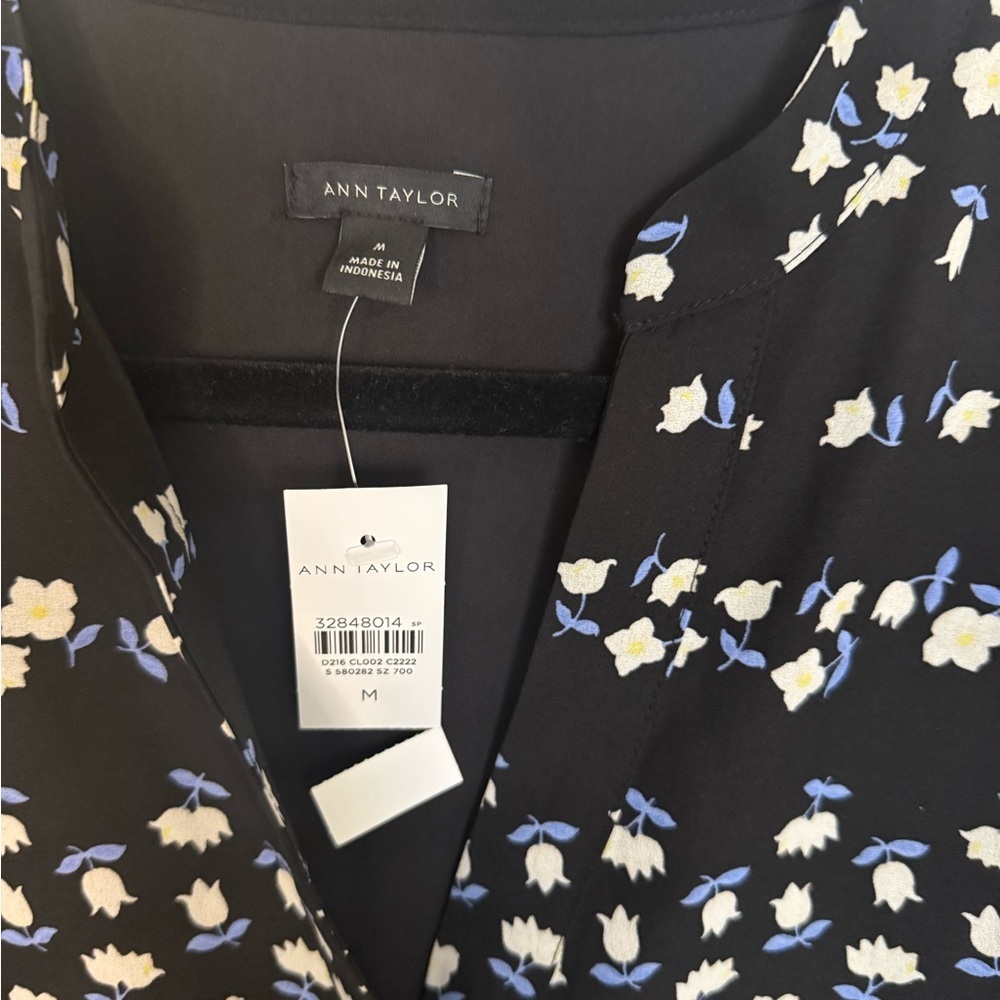 NWT Ann Taylor Navy Floral Chain Tiered Maxi Shirtdress Size Medium M 8 10 - Picture 5 of 9